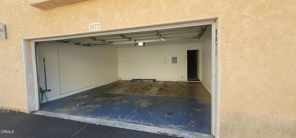 2077 Blackberry Circle, Oxnard, California 93036 home-pic-18