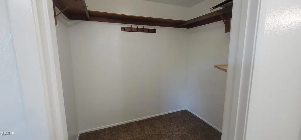 2077 Blackberry Circle, Oxnard, California 93036 home-pic-17
