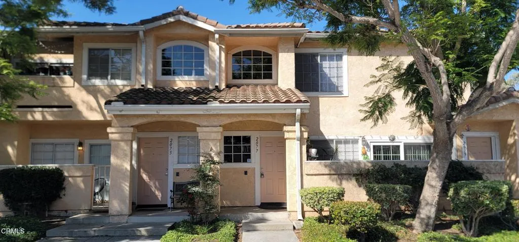 2077 Blackberry Circle, Oxnard, California 93036 home-pic-3