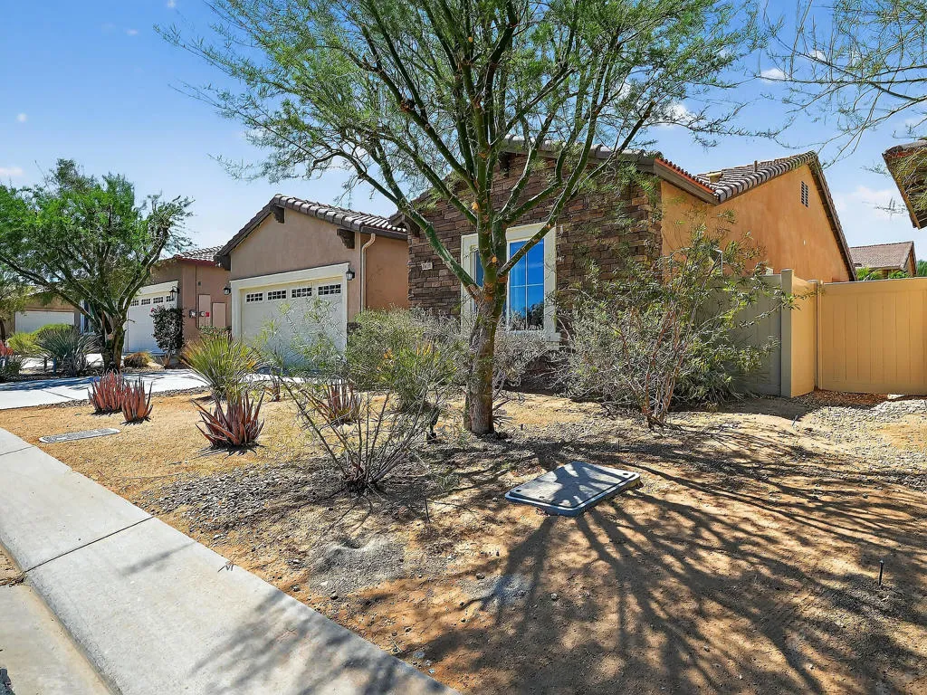 64134 Van Horn Mountain Street, Desert Hot Springs, California 92240, 3 Bedrooms Bedrooms, ,3 BathroomsBathrooms,Residential,For Sale,Van Horn Mountain,219133099PS