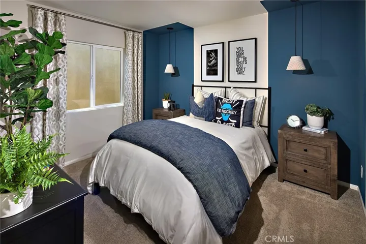 MODEL HOME