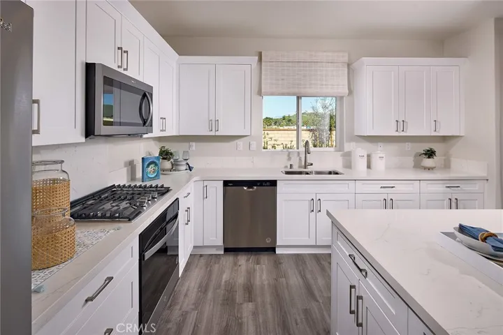 MODEL HOME