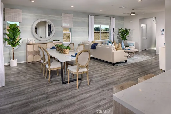 MODEL HOME