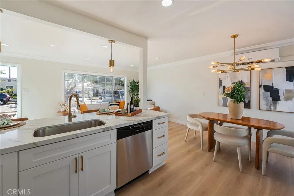619 N Townsend Street, Santa Ana, California 92703 home-pic-6