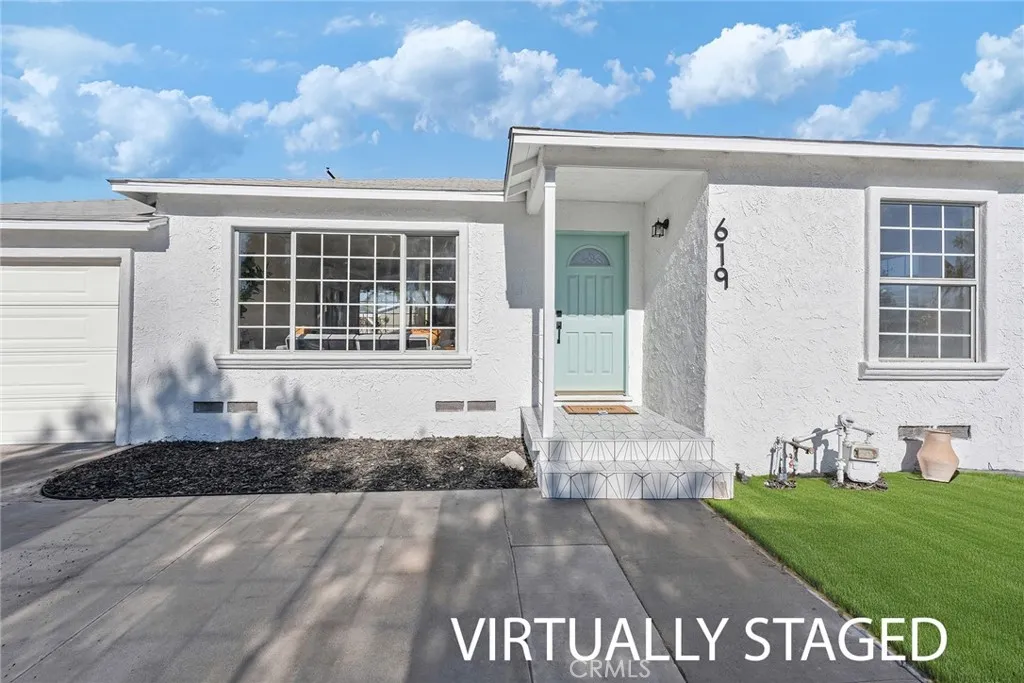 619 N Townsend Street, Santa Ana, California 92703 home-pic-1
