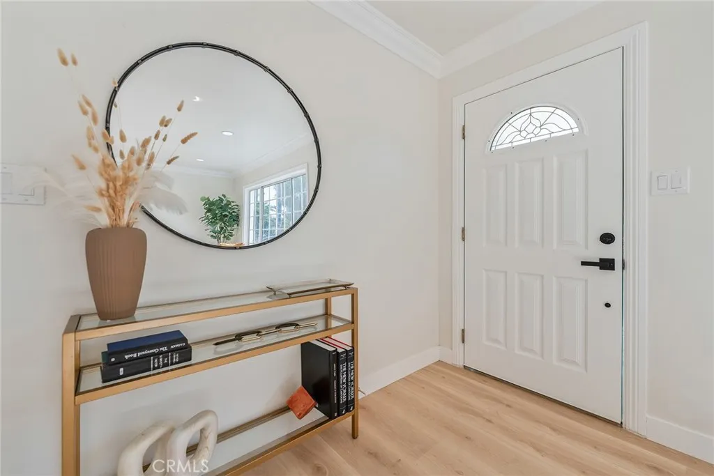 619 N Townsend Street, Santa Ana, California 92703 home-pic-12