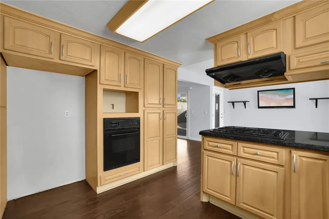 8533 Los Olivos Drive, San Gabriel, California 91775 home-pic-12