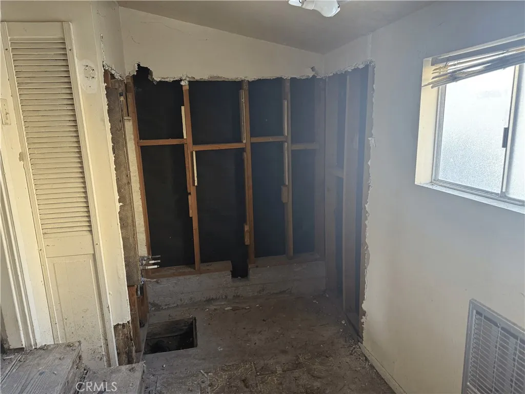 16775 Bayview Drive, Huntington Beach, California 92649 home-pic-11