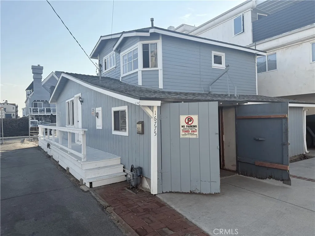 16775 Bayview Drive, Huntington Beach, California 92649 home-pic-4