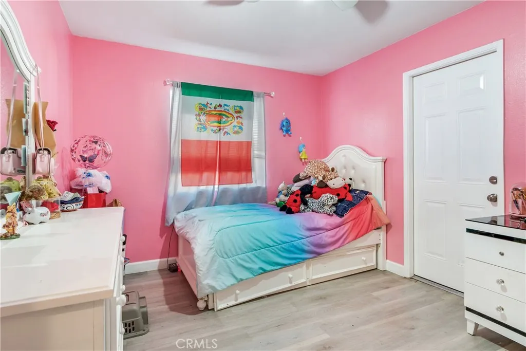 4926 N Stoddard Avenue, San Bernardino, California 92407 home-pic-6