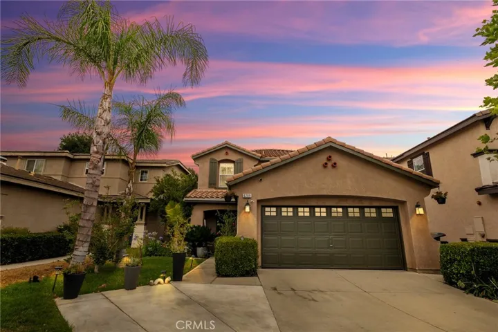 6209 Long Cove Drive, Fontana, California 92336