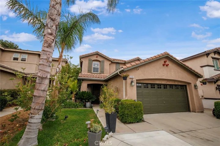 6209 Long Cove Drive, Fontana, California 92336