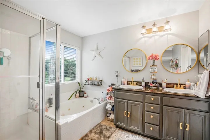 6209 Long Cove Drive, Fontana, California 92336