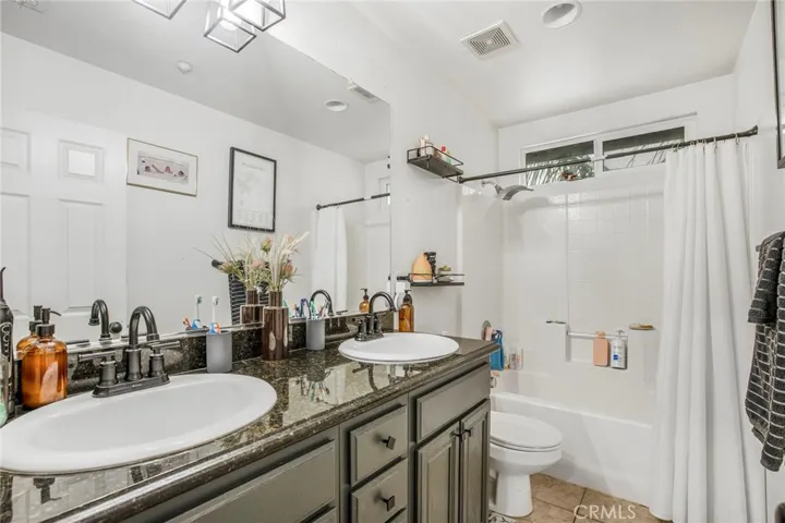 6209 Long Cove Drive, Fontana, California 92336