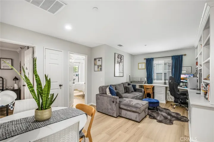 6209 Long Cove Drive, Fontana, California 92336