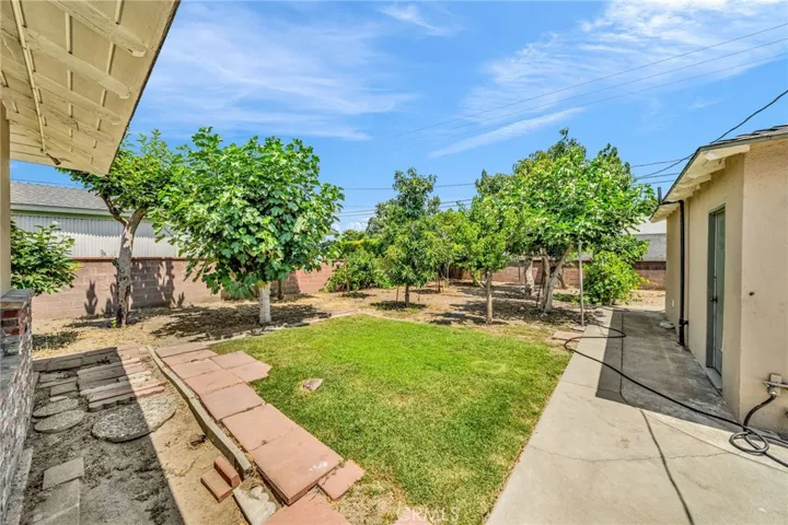 10420 Samoline Avenue, Downey, California 90241