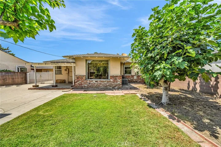 10420 Samoline Avenue, Downey, California 90241