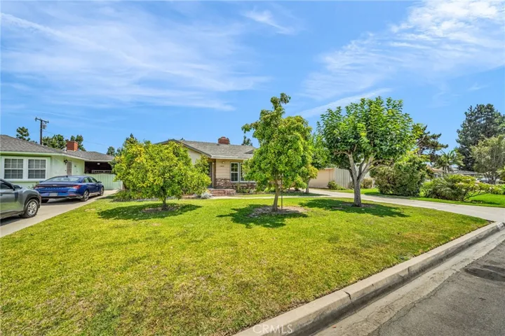 10420 Samoline Avenue, Downey, California 90241