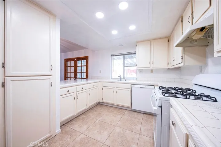 36860 Summerholly Circle, Palmdale, California 93550