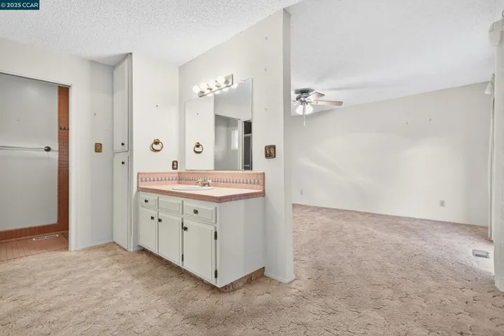 969 Valley View St, St Helena, California 94574