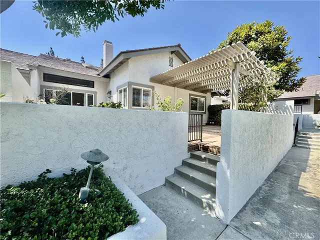 12422 Tudor Way, Tustin, California 92780