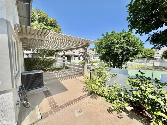 12422 Tudor Way, Tustin, California 92780