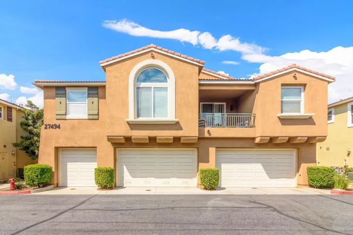 27494 Hazelhurst Street 2, Murrieta, California 92562