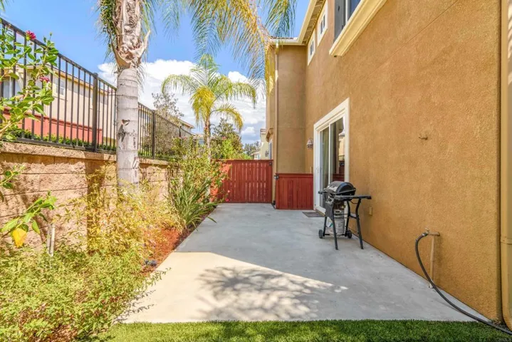 27494 Hazelhurst Street 2, Murrieta, California 92562