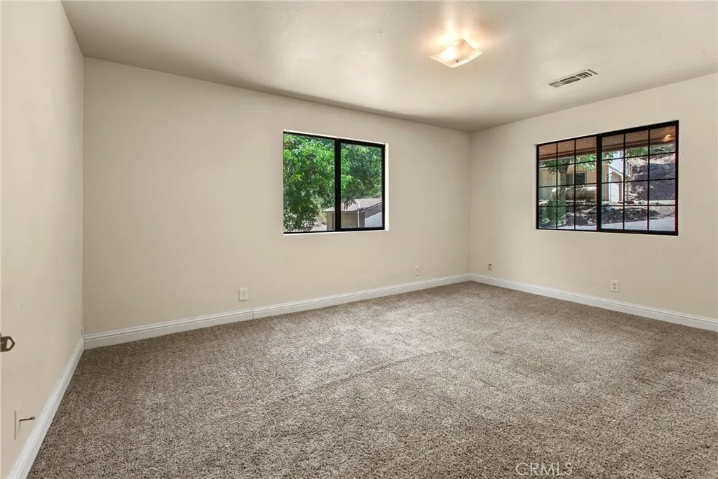 9031 Tassajara Creek Road, Santa Margarita, California 93453 home-pic-17