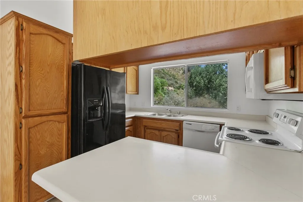 9031 Tassajara Creek Road, Santa Margarita, California 93453 home-pic-36