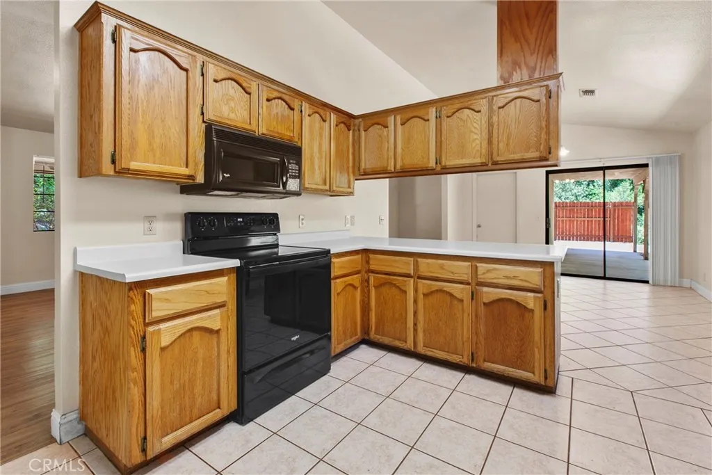 9031 Tassajara Creek Road, Santa Margarita, California 93453 home-pic-10