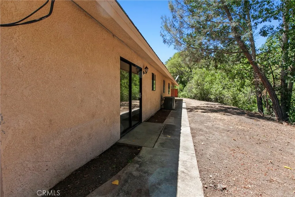 9031 Tassajara Creek Road, Santa Margarita, California 93453 home-pic-26