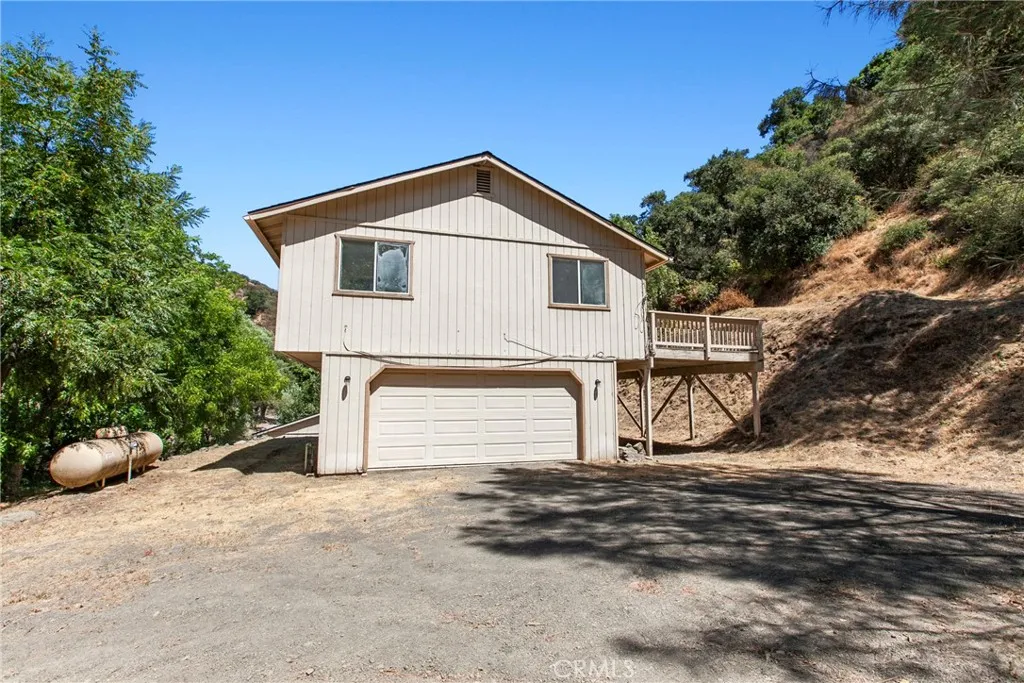 9031 Tassajara Creek Road, Santa Margarita, California 93453 home-pic-29