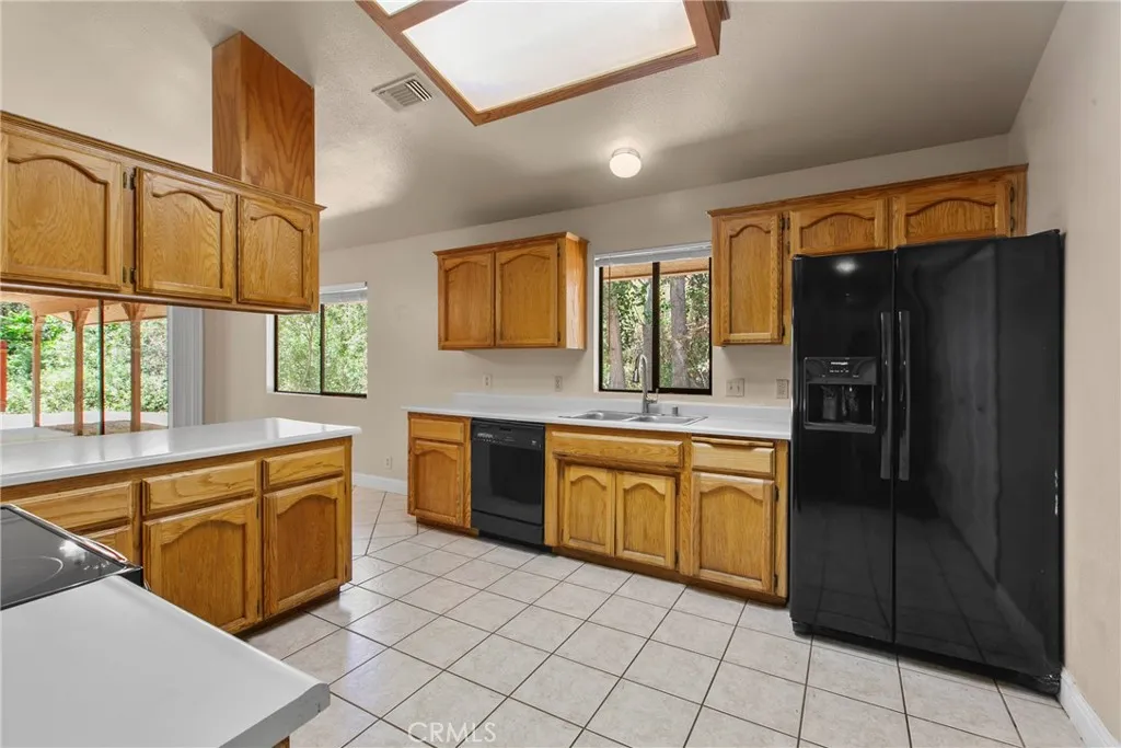 9031 Tassajara Creek Road, Santa Margarita, California 93453 home-pic-13