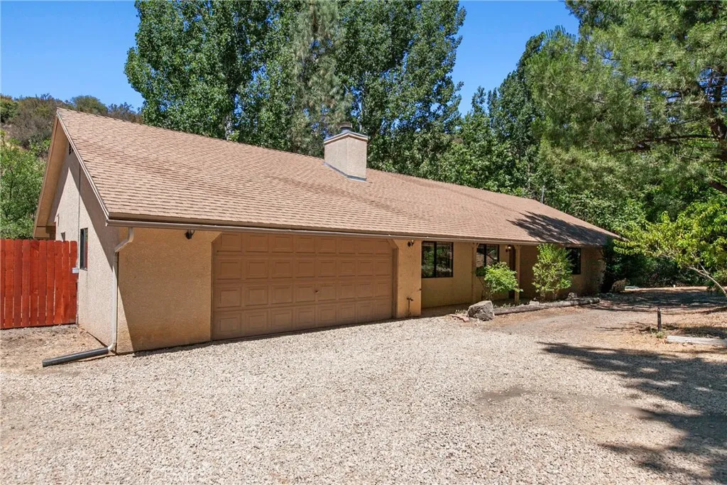 9031 Tassajara Creek Road, Santa Margarita, California 93453 home-pic-3