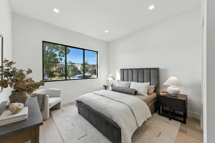 125 15th Avenue, San Mateo, California 94402