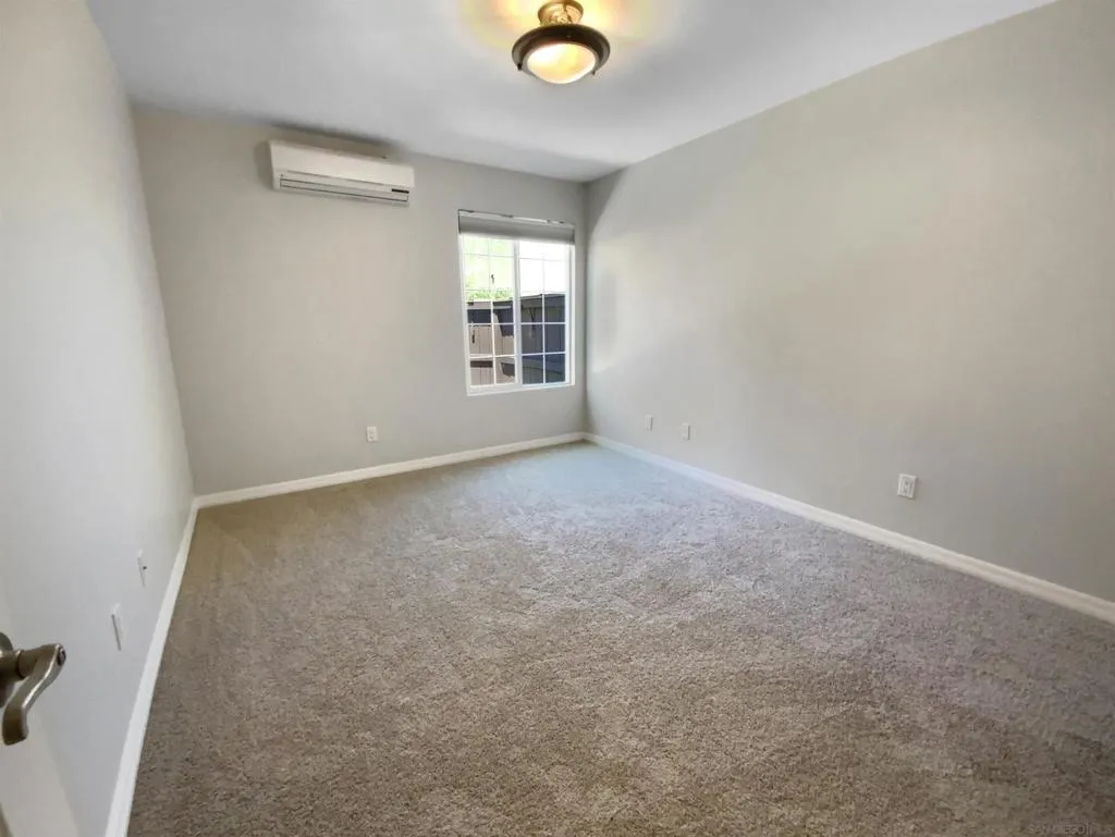 5252 Balboa Arms Dr 171, San Diego, California 92117 home-pic-16