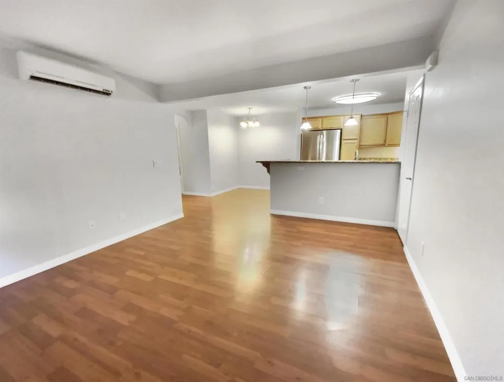 5252 Balboa Arms Dr 171, San Diego, California 92117 home-pic-9