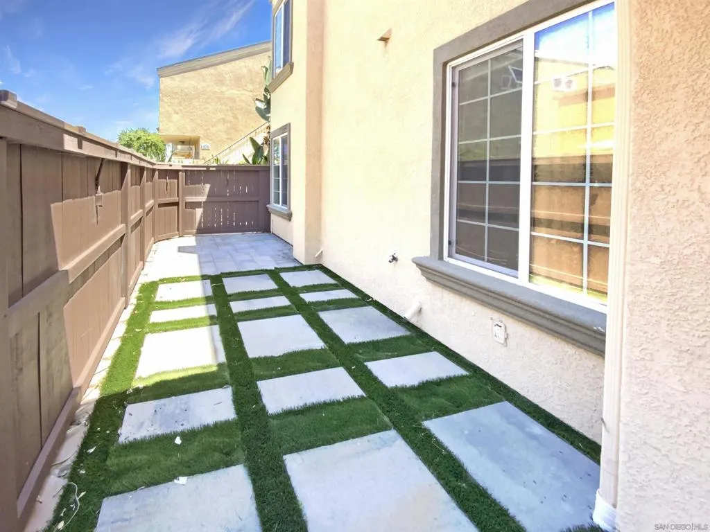 5252 Balboa Arms Dr 171, San Diego, California 92117 home-pic-8