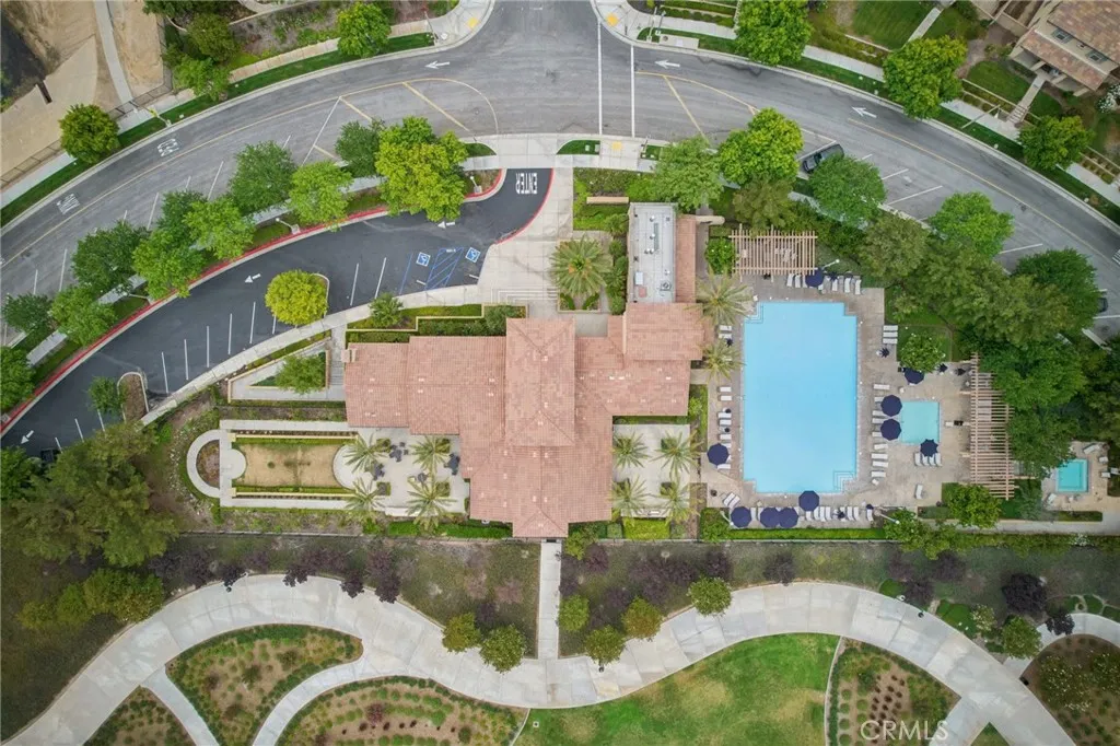 28519 Pietro Drive, Valencia, California 91354 home-pic-23