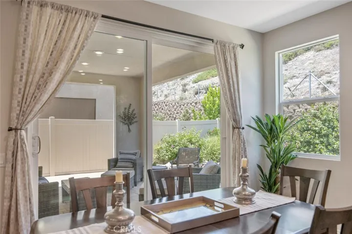 20533 Martingale Place, Saugus, California 91350