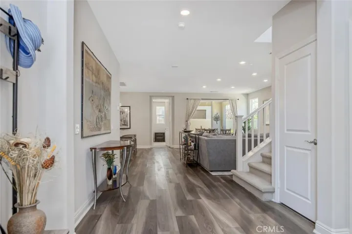 20533 Martingale Place, Saugus, California 91350