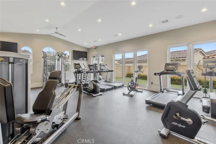 20533 Martingale Place, Saugus, California 91350