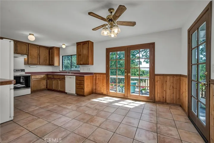 2110 Diane Way, Lakeport, California 95453