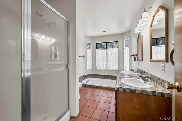 2110 Diane Way, Lakeport, California 95453