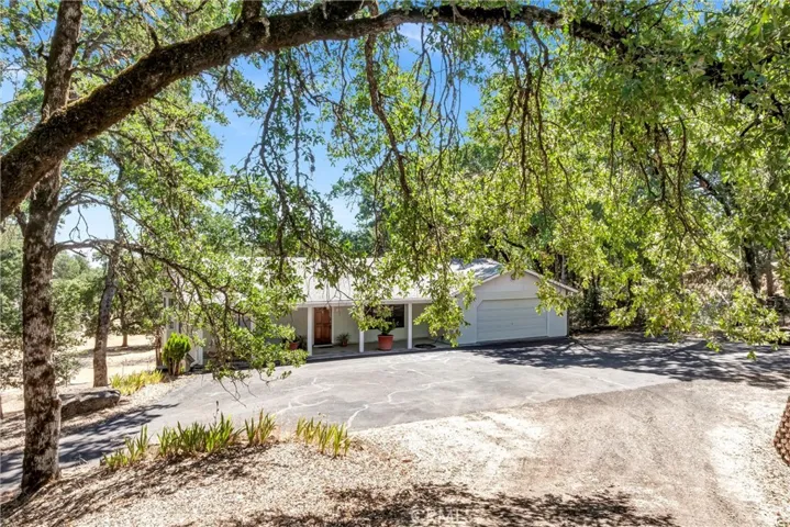 2110 Diane Way, Lakeport, California 95453