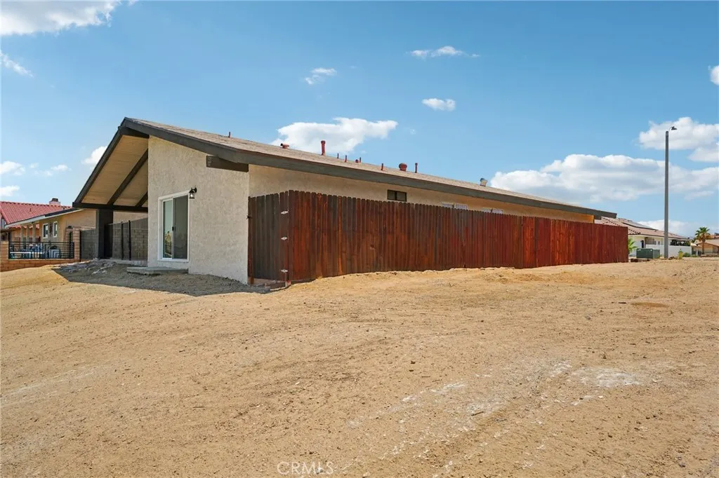 14540 Lighthouse Lane, Helendale, California 92342 home-pic-26