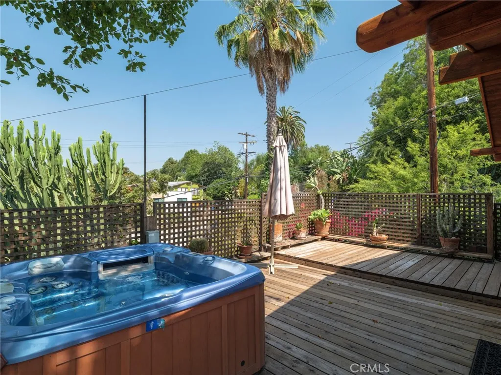 3950 De Longpre Avenue, Los Angeles, California 90027 home-pic-43