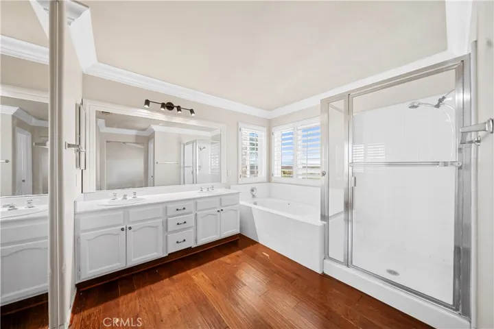 master en suite bath