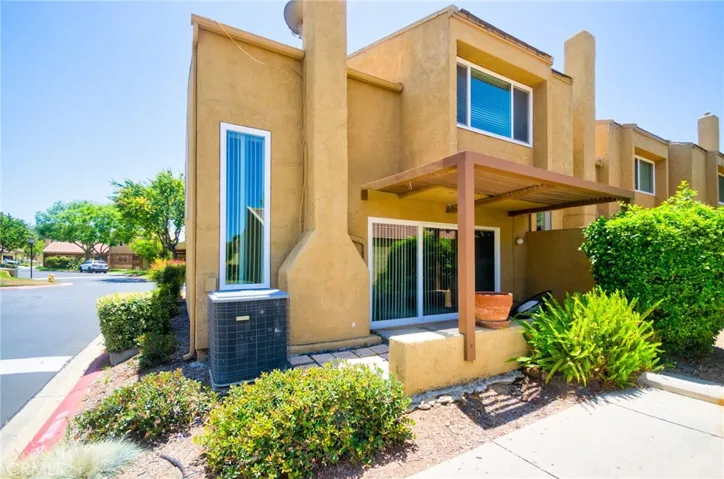 4725 Cardena, Yorba Linda, California 92886